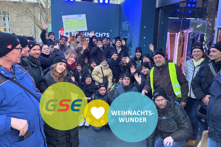 Uebergabe Check zum Weihnachtswunder 2025 in Essen